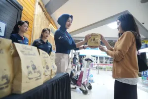 KAI Daop 2 Bandung Sebar 3.500 Takjil Gratis Selama Mudik 2026
