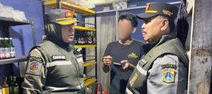 Modus Lawas Berkedok Jamu, Satpol PP Jaksel Sita Miras Ilegal di Kebayoran Lama