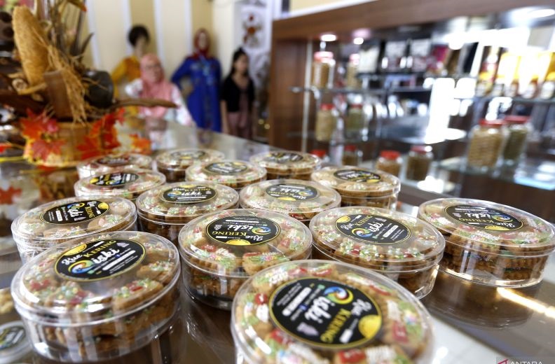 Permintaan Kue Lebaran Meningkat, UMKM di Bone Bolango Kebanjiran Pesanan