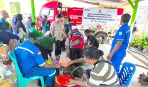 Hanya Rp4.000, Warga Nabire Serbu 5.000 Liter Minyak Tanah Murah, Cek Lokasi Berikutnya