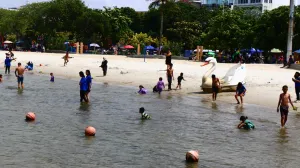 Libur Lebaran 2026 di Ancol: Nonton Konser Hindia, Feast, dan OM Sera di Tepi Pantai!