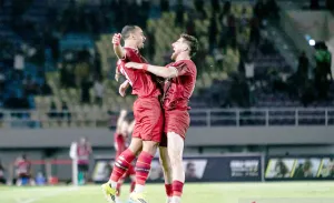 Manahan Berguncang, Persis Solo Gilas Bali United 3-0, Laskar Sambernyawa Resmi Tendang Zona Degradasi