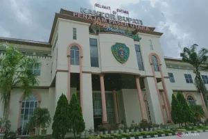 Pemkab Penajam Paser Utara Cairkan THR Pegawai Rp54,8 Miliar