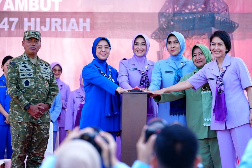 Sambut Idul Fitri 1447 H, TNI Gelar Bazar Ramadan dan Berbagi Kebahagiaan