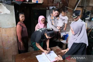 Viral, Balita Jadi Pemulung di Pulogadung, Kini Dipulangkan ke Ibunya di Sumedang