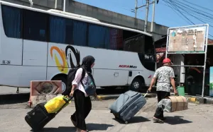 Terminal Lebak Bulus Mulai Ramai, Pemudik Sudah Berangkat Sejak Jumat