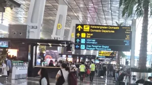Bandara Soetta Mulai Dipadati Penumpang