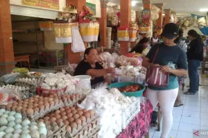 Jelang Hari Raya, Warga Bali Pilih Menahan Diri Beli Elektronik