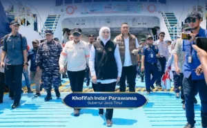 Khofifah Berangkatkan Mudik-Balik Gratis Jalur Laut Tujuan Raas dan Sapudi Sumenep dari Pelabuhan Jangkar Situbondo