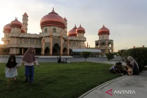 Menpar Bagikan Kiat Berwisata Aman dan Nyaman Bersama Anak Selama Libur Lebaran