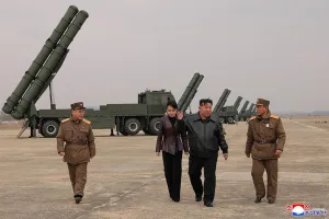 Korea Utara Uji Coba Peluncur Roket Berkemampuan Nuklir Saat AS-Korsel Gelar Latihan Militer 'Freedom Shield'