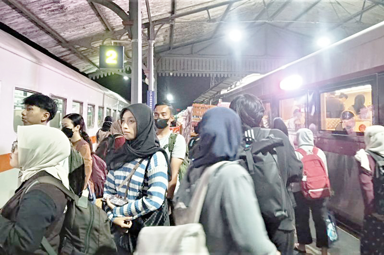 Warga Gunung Kidul Meninggalkan Jabodetabek untuk Pulang Kampung