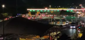 Prediksi Gerbang Tol Cikampek Utama Akan Dilalui 126 Ribu Kendaraan saat Puncak Mudik 2026