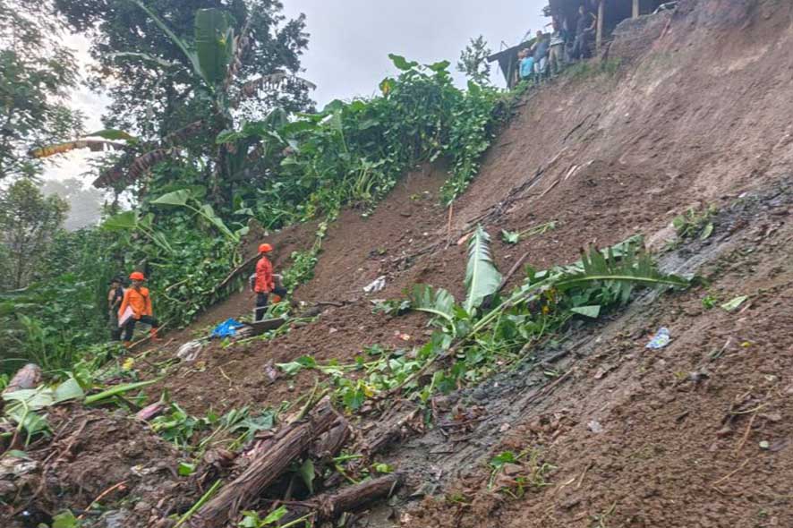 Satu Warga Meninggal Akibat Tanah Longsor di Kecamatan Wlingi Blitar