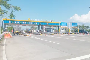 Tembus 231 Ribu Kendaraan, Tol Pandaan-Malang Mulai Padat, Cek Gerbang Tol yang Paling Antre