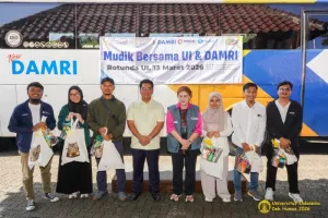 UI Berangkatkan 91 Pemudik Lewat Program Mudik Bersama UI–DAMRI Jelang Idul Fitri 2026