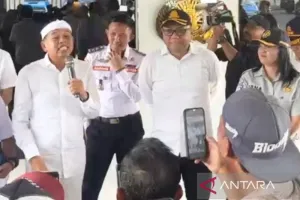 Gubernur Jabar Dedi Mulyadi Hentikan Sementara Operasional Angkot di Jalur Puncak Saat Libur Lebaran 2026