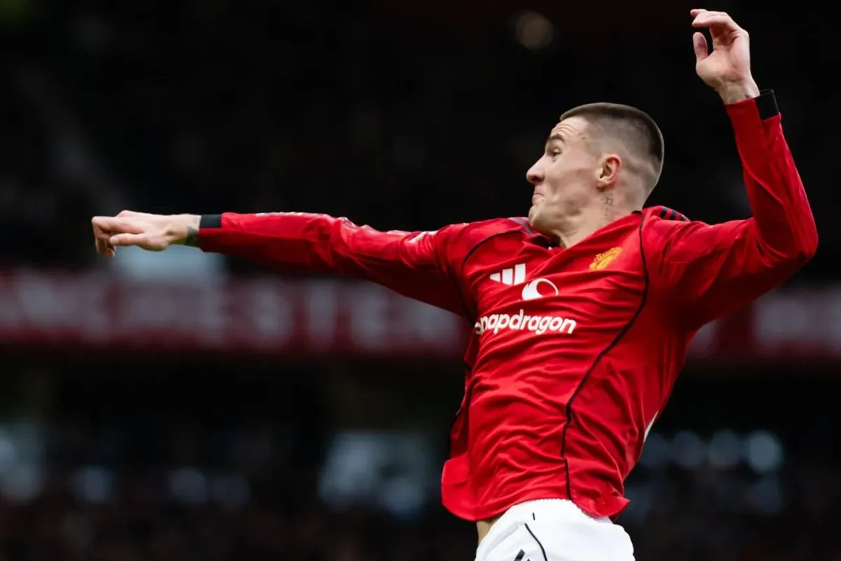 Manchester United Taklukkan Aston Villa 3-1 di Old Trafford