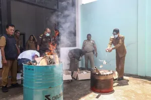 Ribuan Rokok Hasil Pelatihan IHT di Kediri Dimusnahkan Cegah Penyalahgunaan