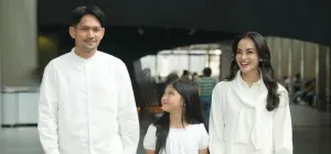 Anda Ingin Bergaya di Momen Idul Fitri tapi tetap Nyaman? Ikuti Inspirasi dari Outfit Satu Ini!