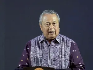 Rupiah Melemah, BI Harus Perkuat Kebijakan