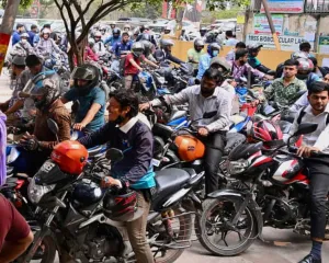 Sri Lanka Berlakukan Kerja Empat Hari Seminggu untuk Menghemat Cadangan Minyak dan Gas 