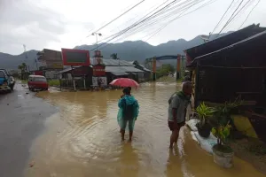 Sungai Asam Meluap, Dua Dusun di Koto Kaciak Agam Terendam Banjir