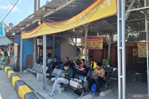 Hati-hati! Penumpang Terminal Lebak Bulus Alami Penipuan Tiket Daring