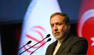 Abbas Araghchi Kritik Emmanuel Macron Soal Serangan ke Infrastruktur Iran