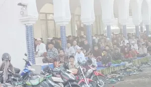 Lebaran Lebih Awal, Ribuan Warga Jember-Bondowoso Sudah Gelar Shalat Id Hari Ini