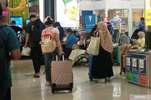 Pemudik diimbau Cukupi Minum air Putih agar Tetap Fit selama Perjalanan