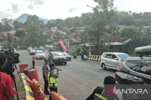 Polresta Bandung Terapkan One Way Sepenggal di Jalur Nagreg untuk Urai Kemacetan 