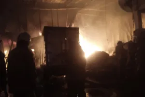 Pabrik Plastik di Cengkareng Terbakar, Polisi Selidiki Penyebab Kebakaran