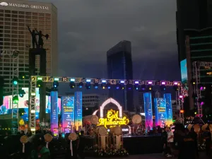 Suasana Malam Takbiran Jakarta 20 Maret 2026: Tetap Ramai Walau Diguyur Hujan