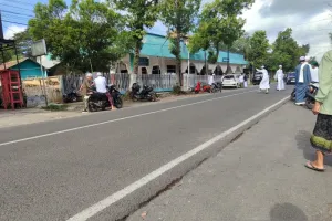 Nyamannya Lebaran Tanpa Petasan dan Kembang api