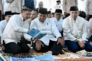 Presiden Prabowo Salat Id di Huntara Aceh Tamiang, Pemulihan Bencana Diklaim Hampir 100 Persen