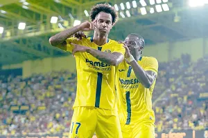 Real Sociedad Hancur Lebur, Villarreal Menggila di Estadio de la Ceramica