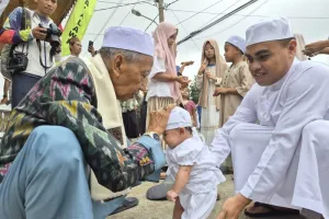 Tak Hanya Shalat Id, Tradisi Injak Bumi Jadi Daya Tarik Lebaran di Jambi
