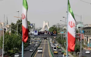 Iran Ultimatum Serangan Balik Jika AS Serang Infrastruktur