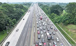 Jakarta Sepi, Jalan Layang MBZ Mulai Melandai H-1 Lebaran, Pemudik Terakhir Menang Banyak?