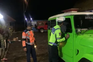 Antisipasi Kecelakaan, Polres Malang Cek Kelaikan Jip Wisata Bromo 