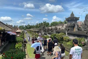Liburan ke Desa Wisata Penglipuran, Wisatawan Lokal Jadi Mayoritas