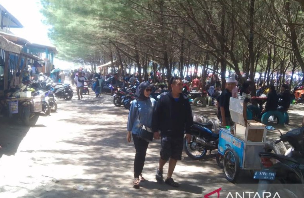 Menyiagakan Petugas Gabungan di Destinasi Wisata Pantai Selatan Cianjur