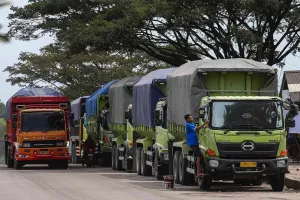 Tegas, Kemenhub Berikan Sanksi Bagi Angkutan Barang Langgar SKB