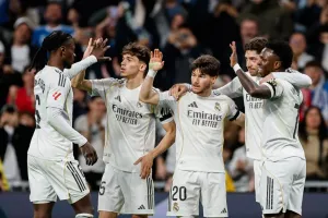 Vinicius Cetak 2 Gol, Real Madrid Kalahkan Atletico secara Dramatis