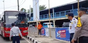 2.501 Penumpang Arus Balik Lebaran Tiba di Terminal Kampung Rambutan
