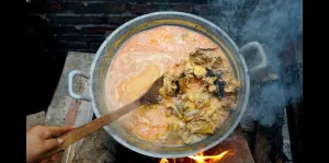 Anda Ingin Panaskan Makanan Bersantan Sisa Lebaran? Ikuti Tips Dietisien Agar Tak Timbulkan Risiko Kesehatan
