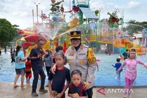 Aparat Polres Bekasi Amankan Objek Wisata Pastikan Keamanan Pengunjung