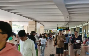 Gelombang Pertama Arus Balik di Bandara Soetta Capai 190 Ribu Orang