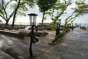 Kementerian PU ajak Masyarakat Berwisata ke Pantai Malalayang saat Libur Lebaran